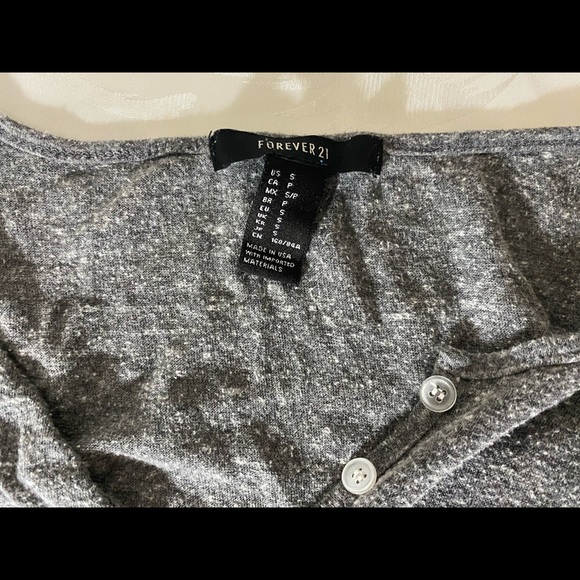 Forever 21 Basic T - Picture 5 of 5